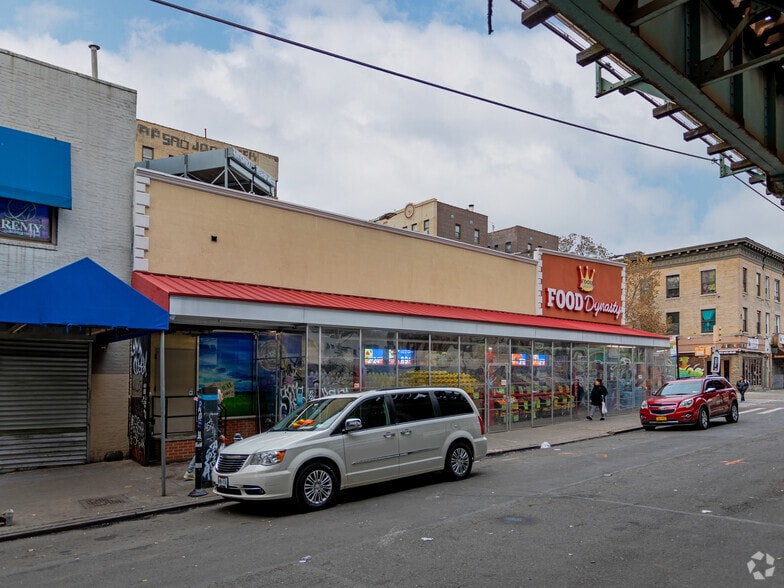 More Photos Of 2343 Jerome Ave, Bronx Supermarket For Sale