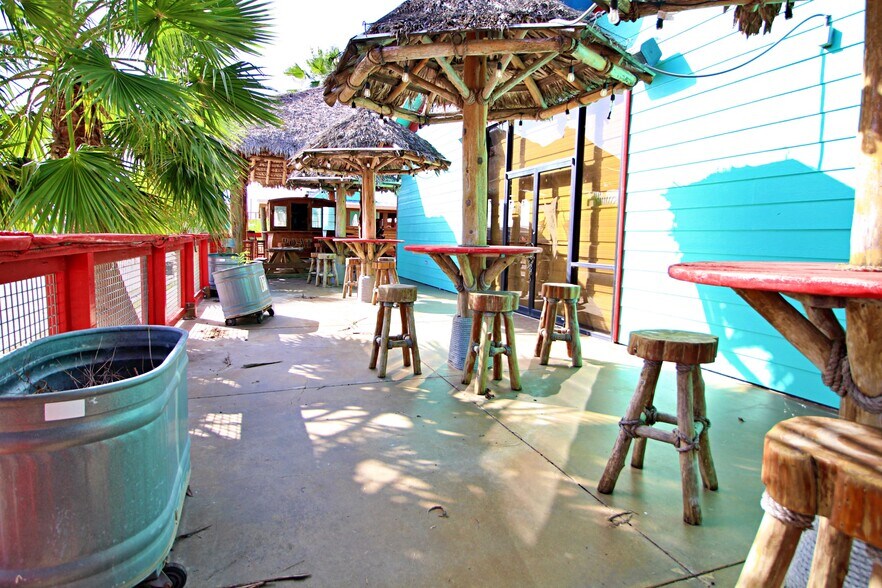 More Photos Of 610 Fisher St, Matagorda Specialty For Sale