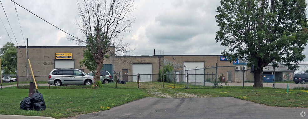 More Photos Of 1510 Fanshawe Park Rd W, London Freestanding For Lease