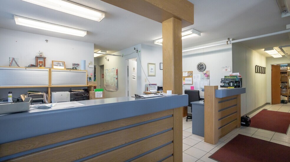 More Photos Of 7865 Venture St, Burnaby Manufacturing For Sale