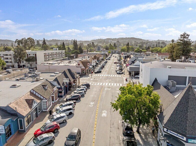 More Photos Of 33-35 W 25th Ave, San Mateo Storefront For Lease