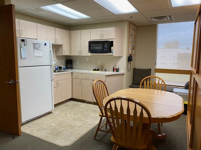More Photos Of 1801 1st Ave, Longview Medical For Sale