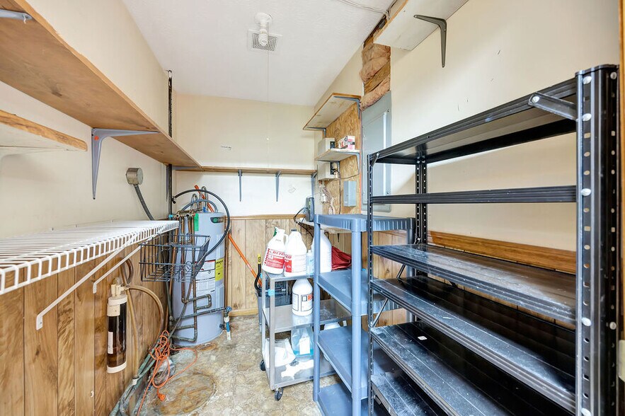 More Photos Of 1 Marty Ln, West Alexandria Medical For Sale