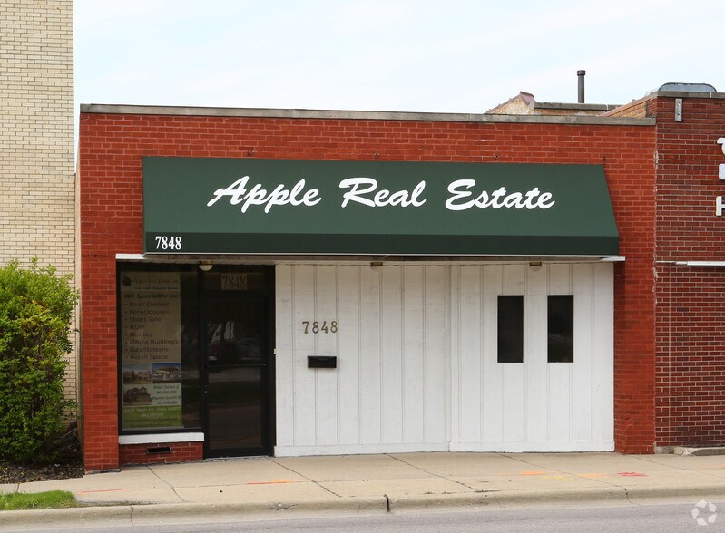 More Photos Of 7848 Lincoln Ave, Skokie Office Residential For Sale