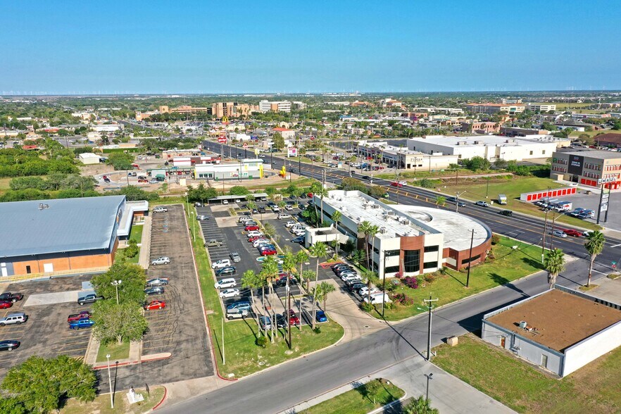 More Photos Of 1205 N Ed Carey Dr, Harlingen Office For Lease