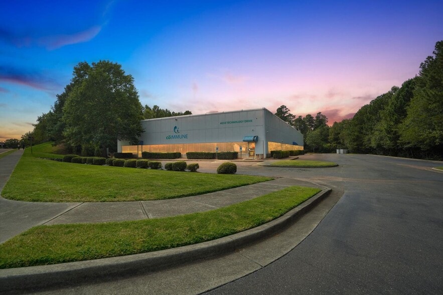 More Photos Of 4233 Technology Dr, Durham Research And Development For Lease