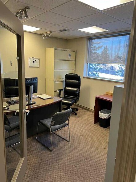 More Photos Of 7 Westwinds Cres NE, Calgary Storefront Retail Office For Lease