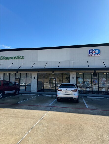 More Photos Of 930 FM 1960 Rd, Houston Freestanding For Lease