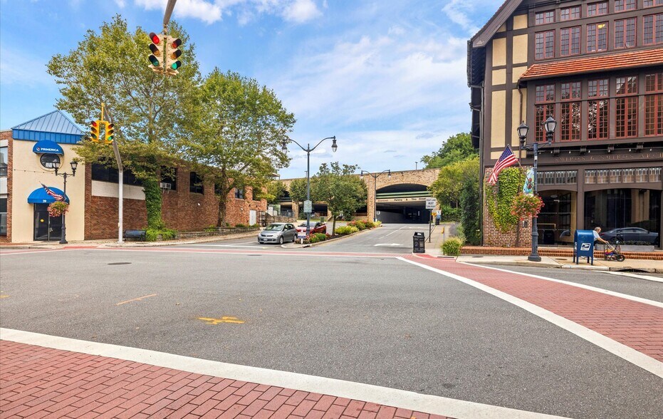 More Photos Of 37-39 Glen St, Glen Cove Office Residential For Sale