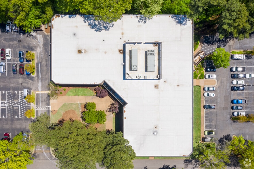 More Photos Of 6800 Poplar Ave, Memphis Office For Lease