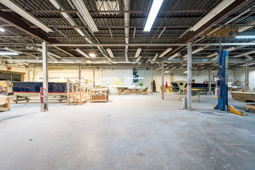 More Photos Of 2 Terra Dr, Markdale Industrial For Sale