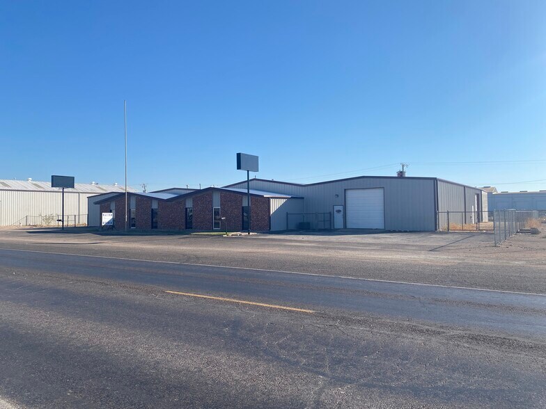 Primary Photo Of 8326 N County Rd W, Odessa Industrial For Lease