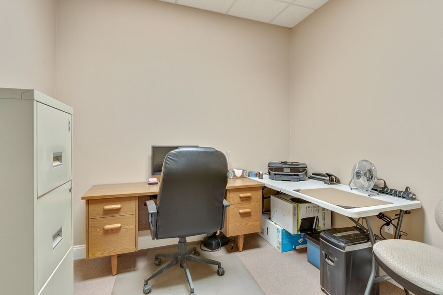 More Photos Of 2104 Delta Way, Tallahassee Office For Sale
