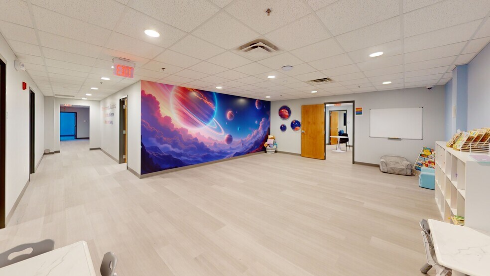 More Photos Of 1920 McKinley Ave, Mishawaka Office For Sale