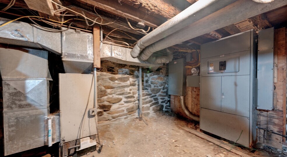 More Photos Of 141 Dowd Ave, Canton Medical For Sale