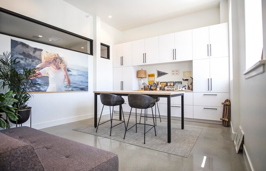 More Photos Of 430 Chapala St, Santa Barbara Office For Lease