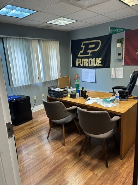 More Photos Of 106 Nate Whipple Hwy, Cumberland Office For Lease
