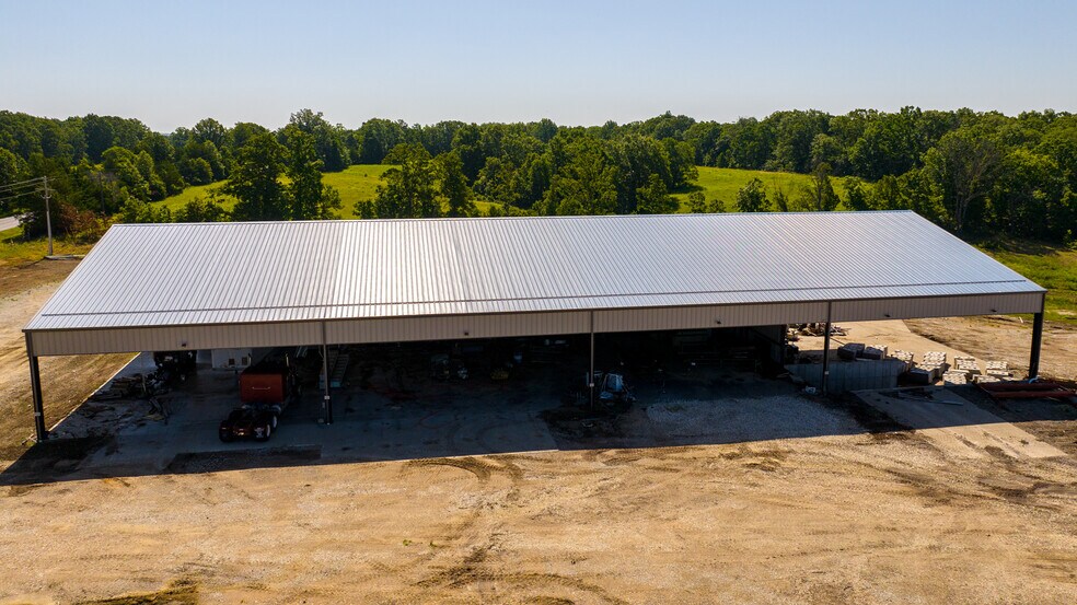 More Photos Of 1975 State Road NN, Climax Springs Warehouse For Sale