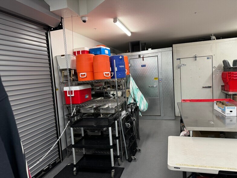 More Photos Of 1230 State St, Salem Restaurant For Sale