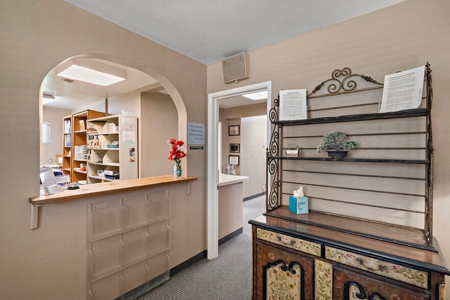 More Photos Of 700 S Brea Blvd, Brea Office Residential For Sale