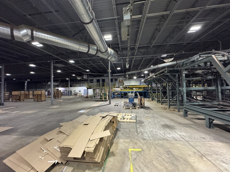 More Photos Of 2946 Janet dr, Waterloo Industrial For Sale