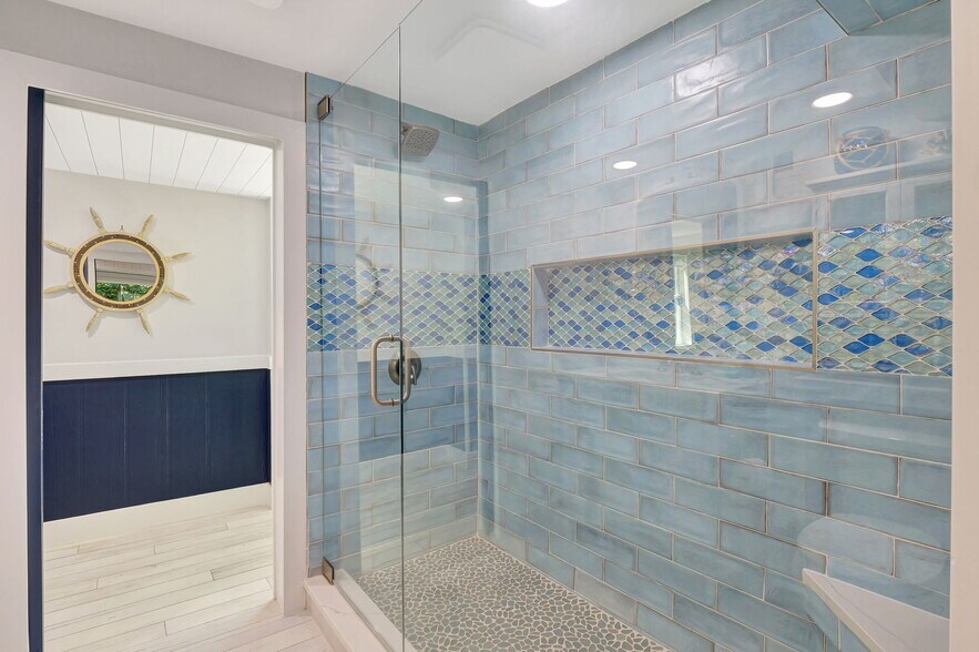 More Photos Of 193 Cocohatchee St, Naples Specialty For Sale