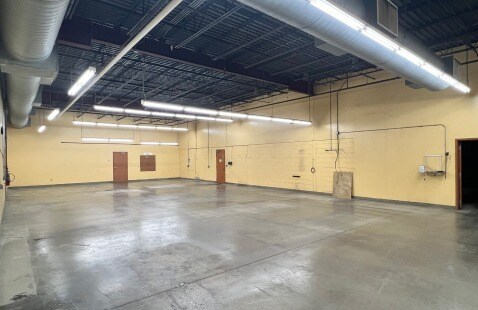 More Photos Of 8200 S 97th St, Cottage Grove Manufacturing For Lease