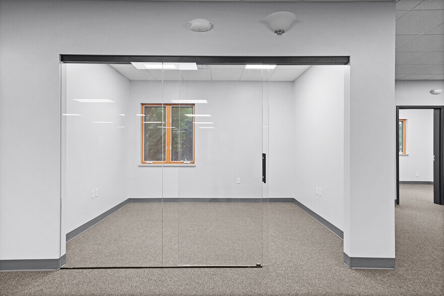More Photos Of 1416 44th St SW, Wyoming Medical For Sale