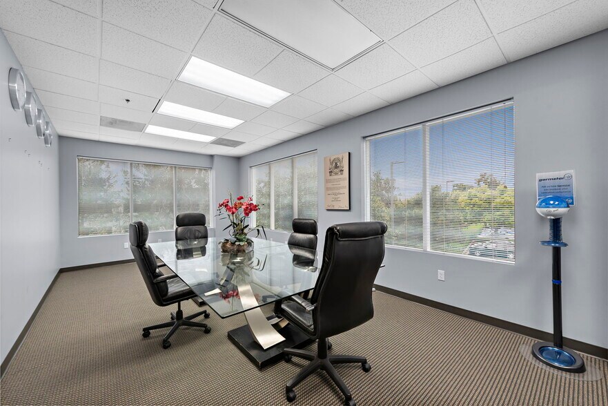 More Photos Of 20562 Crescent Bay Dr, Lake Forest Warehouse For Lease