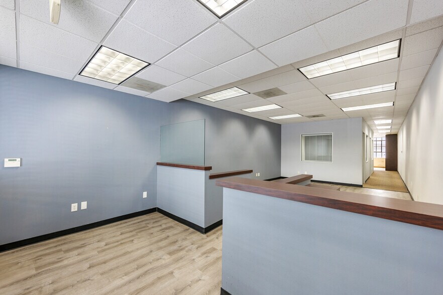 More Photos Of 28 N Los Robles Ave, Pasadena Office For Lease