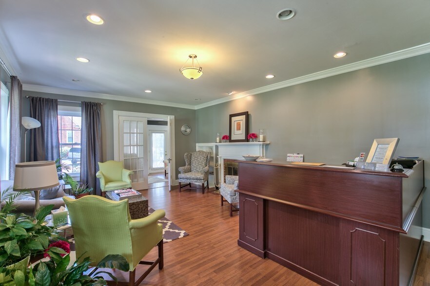 More Photos Of 863 E Park Ave, Tallahassee Office For Lease