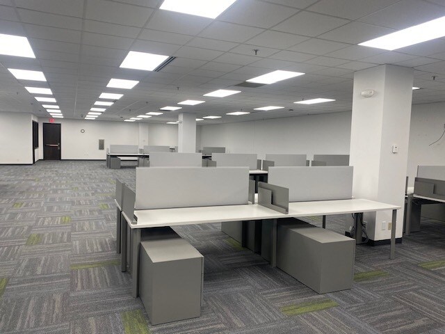 More Photos Of 300 E Walnut St, Evansville Telecom Hotel Data Hosting For Lease