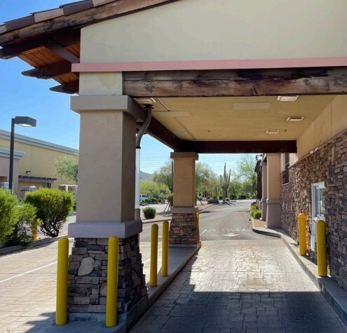 More Photos Of 5400 E Carefree Hwy, Carefree Drugstore For Lease