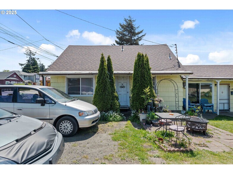 More Photos Of 1900 Monroe St, North Bend Apartments For Sale