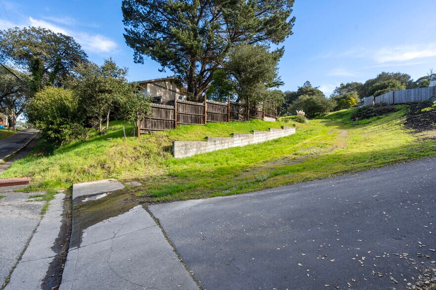 More Photos Of 495 Cherry St, Petaluma Land For Sale