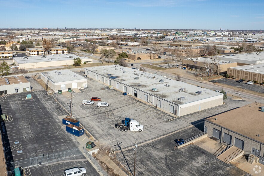 More Photos Of 1101-1121 Cornell, Oklahoma City Unknown For Lease