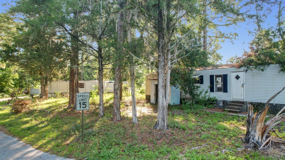 More Photos Of 224 SE Davie Ct, Lake City Manufactured Housing Mobile Home Park For Sale
