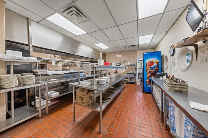 More Photos Of 11550 Us-15 501 Hwy, Chapel Hill Restaurant For Sale