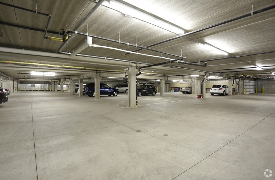 More Photos Of 915 Washington Ave N, Minneapolis Apartments For Lease