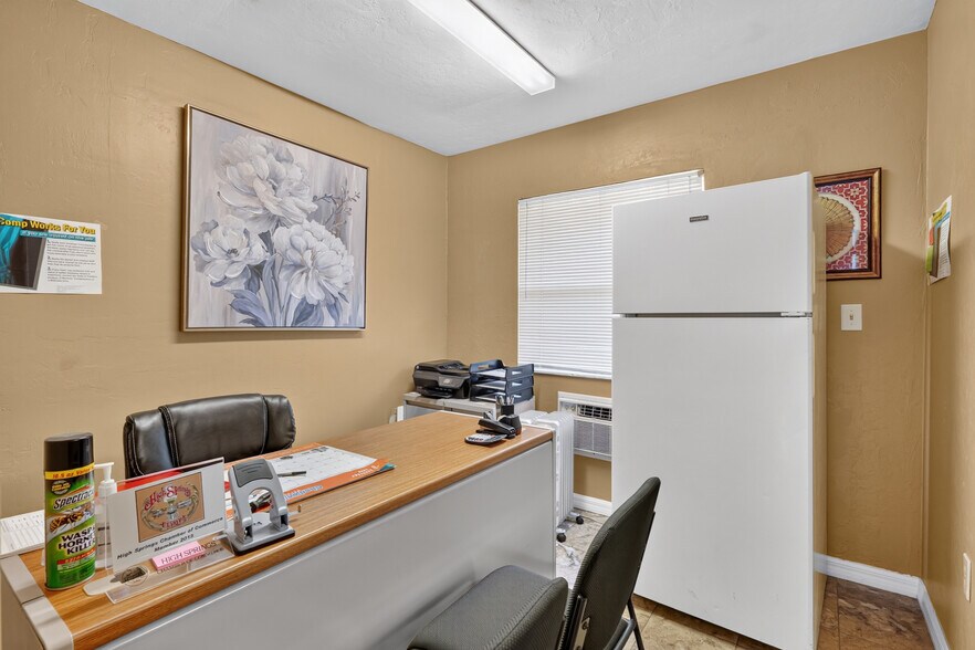 More Photos Of 20420 NW 243rd Dr, High Springs Apartments For Sale