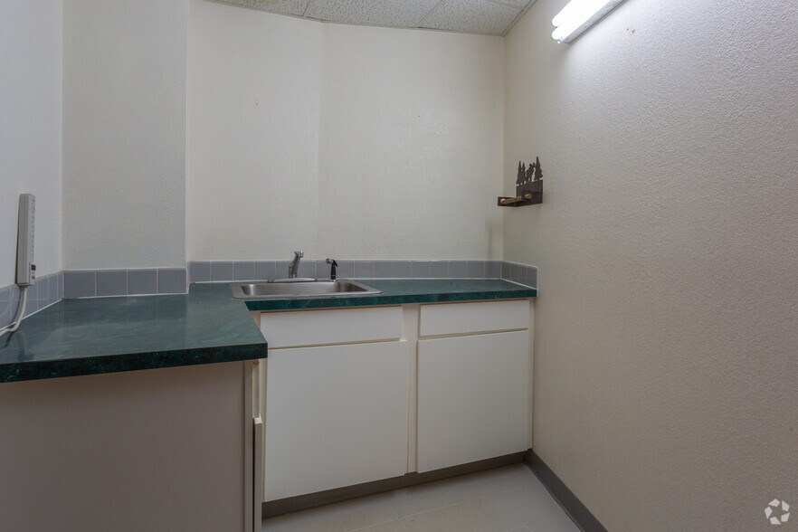 More Photos Of 33551 County Road 37, Kiowa Office For Lease