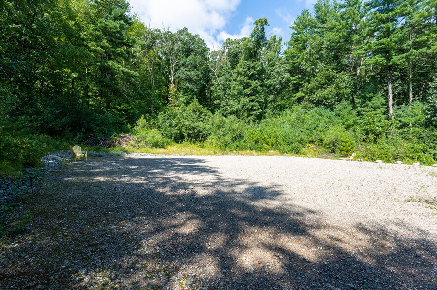 More Photos Of 116 Newburyport Tpke, Rowley Storefront Retail Office For Lease