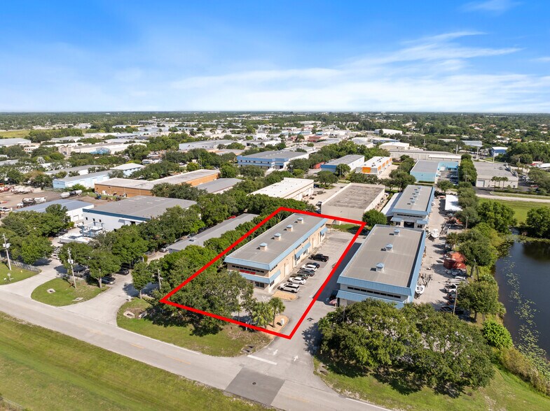 Primary Photo Of 3483-3497 SE Lionel Ter, Stuart Warehouse For Sale