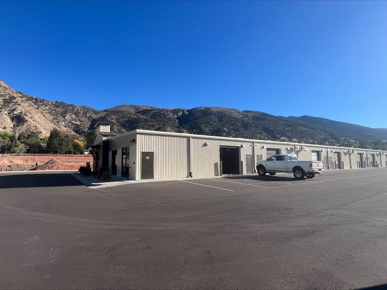 More Photos Of 304 Center Dr., Glenwood Springs Light Manufacturing For Lease