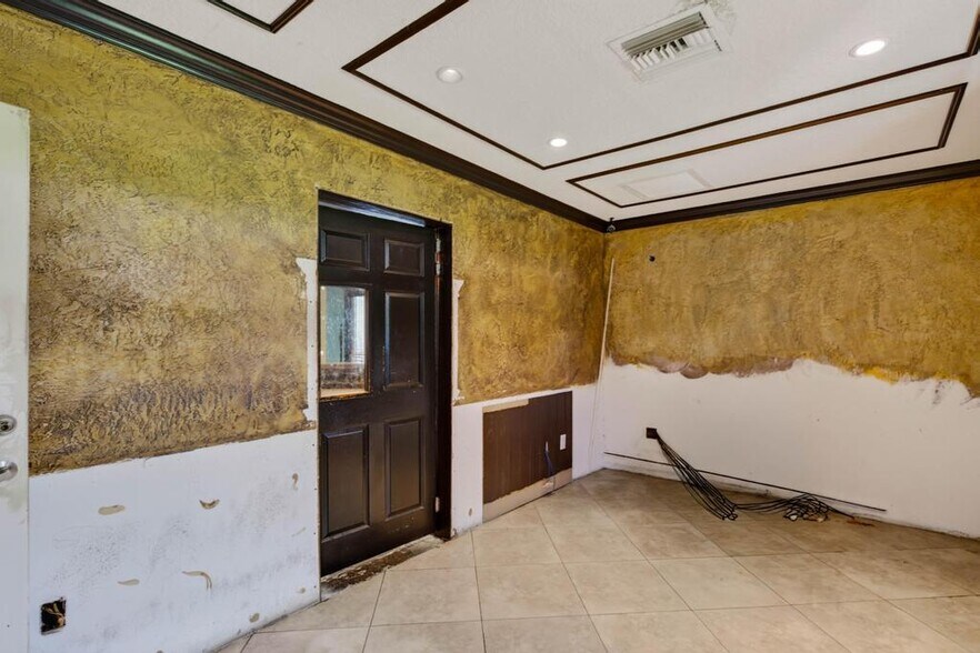 More Photos Of 102 Phillips Dairy Rd, Palatka Restaurant For Sale