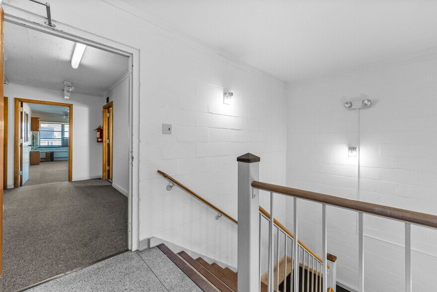 More Photos Of 35 Orange Ave, Clifton Religious Facility For Lease