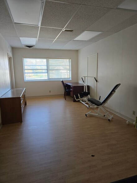 More Photos Of 4184 Seneca St, West Seneca Storefront Retail Office For Lease