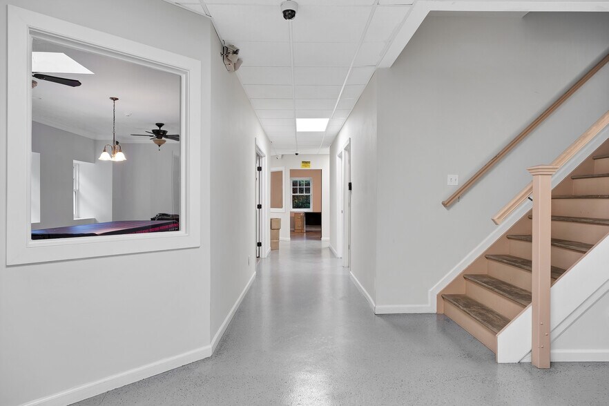 More Photos Of 2036 County Road 39, Southampton Office For Lease