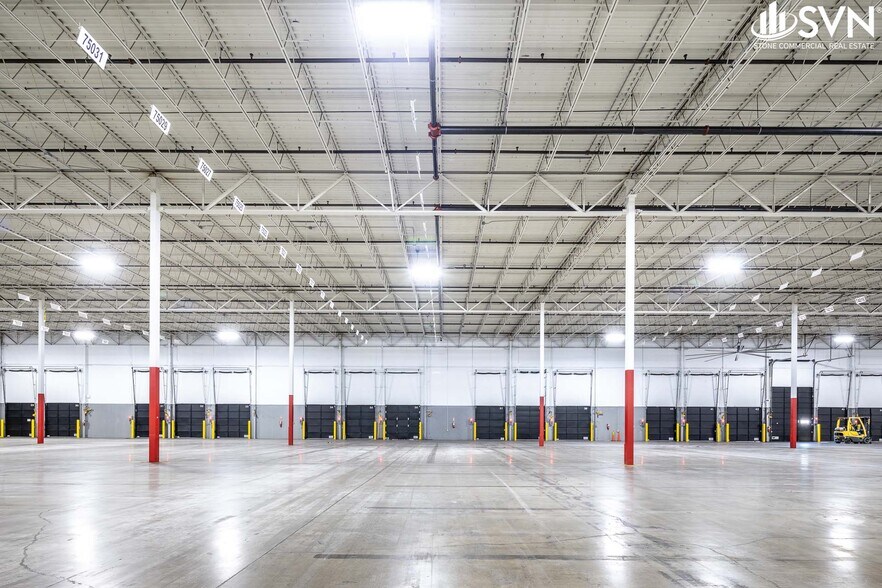 More Photos Of 440 Greendale Rd, Lexington Warehouse For Lease