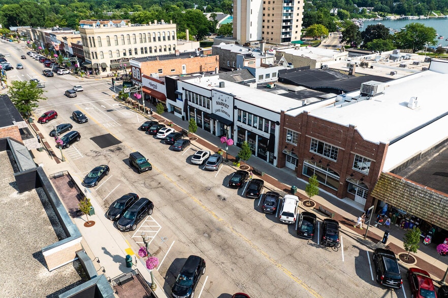 More Photos Of 846 Main St, Lake Geneva Storefront For Sale